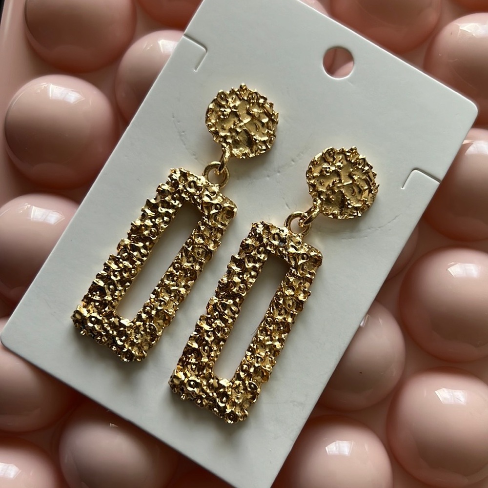 Fashionable Textured Metal Rectangle Drop Earrings